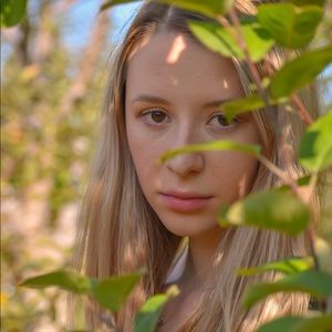 Meet your Posher, Victoria